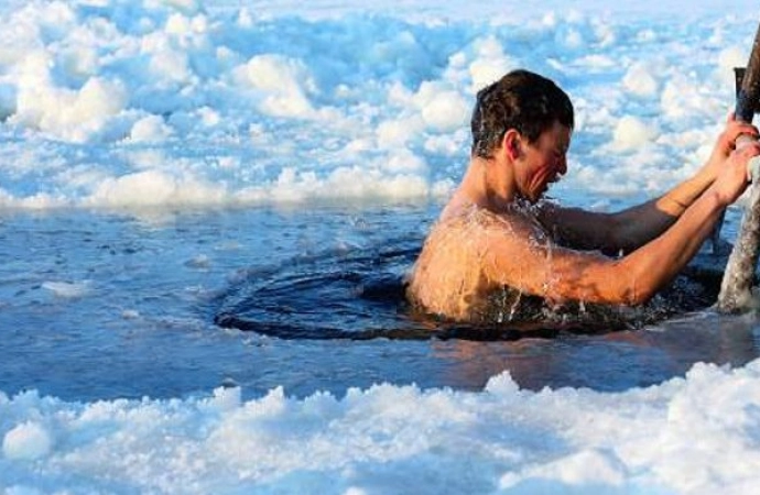 Morsowanie – korzyści zdrowotne z zimnych kąpieli